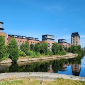 Atkinson Quay, LS10