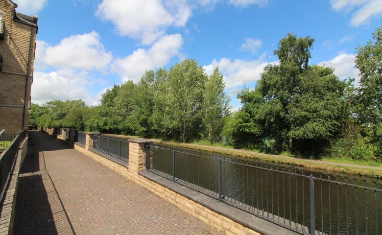 Narrowboat Wharf, Rodley, Leeds